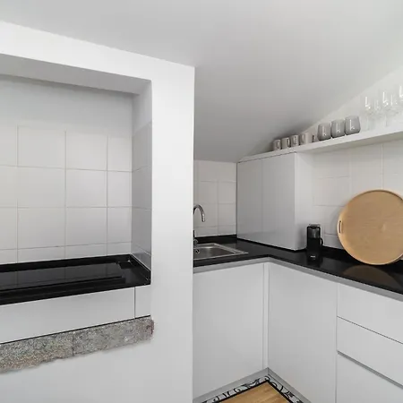 Whome The Premier Destination For True Wanderers * リスボン